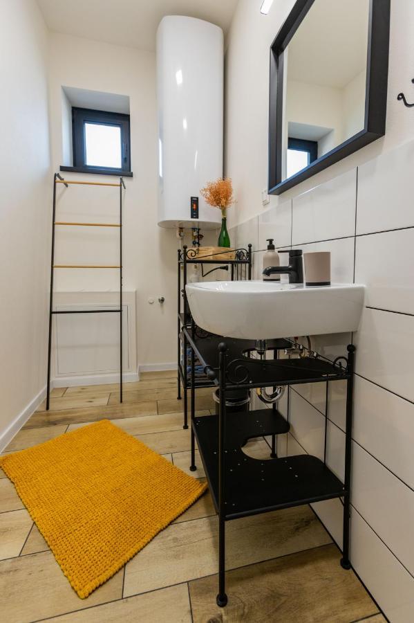 Sunny Apartment With Free Parking Зволен Екстер'єр фото