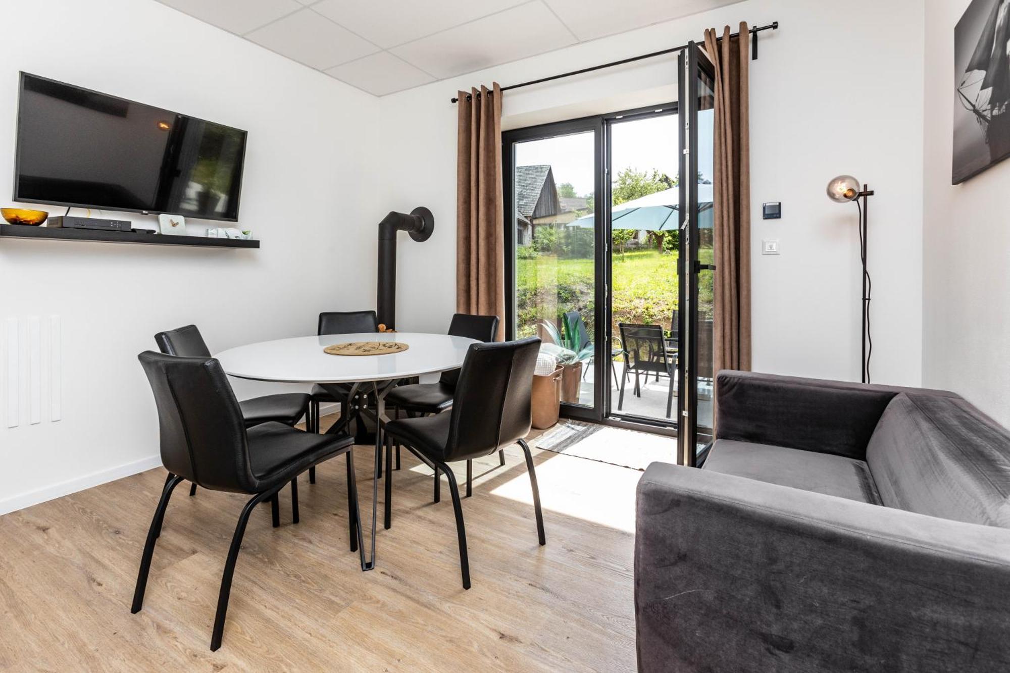 Sunny Apartment With Free Parking Зволен Екстер'єр фото